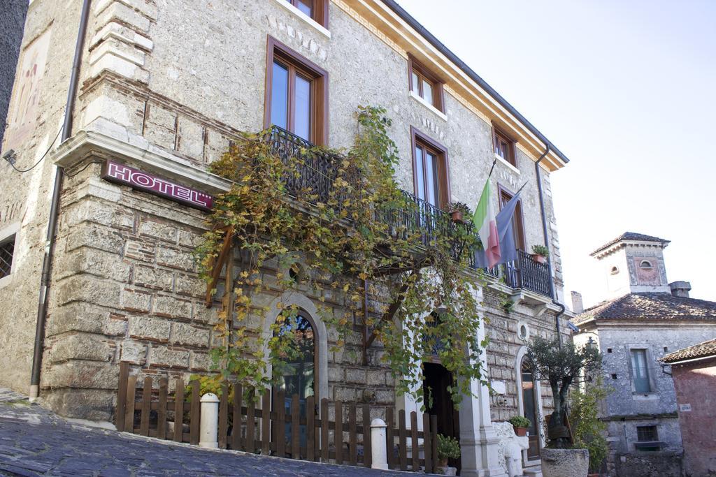 Villa Cosilinum Padula Bagian luar foto