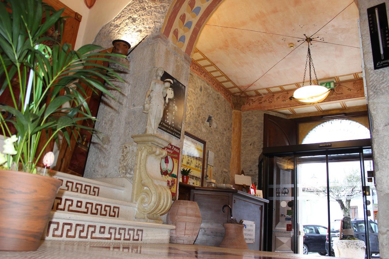 Villa Cosilinum Padula Bagian luar foto